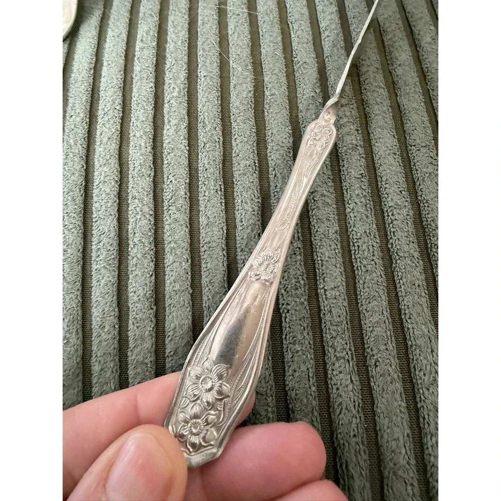 Rogers Nickel Silver Flatware Set 19 Piece‎ - Spoons Forks Butter Knife